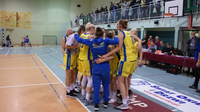 Chrobry Basket Głuchołazy wygrał ósmy mecz z rzędu.