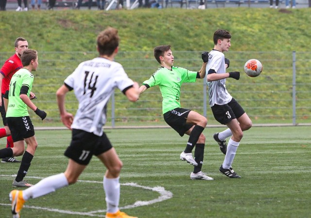 Salos Szczecin przegrał pierwszy mecz barażowy o awans do CLJ U15 z Olimpijczykiem Kwakowo 0:2