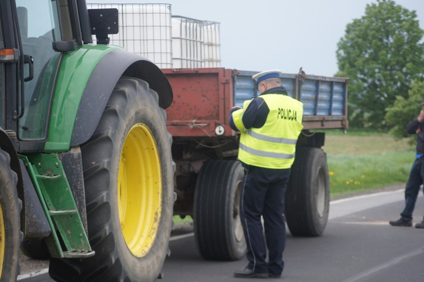 Śmiertelny wypadek w Leszczynku pod Kutnem. Motocyklista...