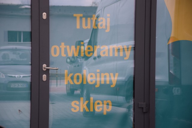 Rok 2022 w Zielonej Górze sprzyjał otwarciom. Powstały nowe sklepy z odzieżą męską, damską, dziecięcą. Otworzyły się bary, restauracje, kawiarnie. Zobacz niektóre z tych miejsc w galerii >>>