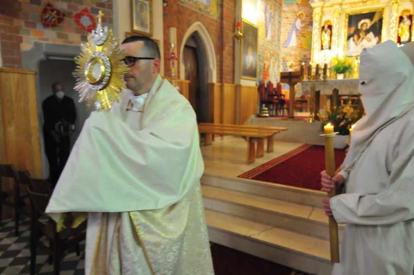 Zalas. Niezwykła ceremonia pokutna Bractwa św. Marii Magdaleny [ZDJĘCIA]