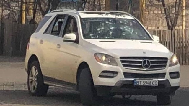 Samochód zastrzelonego Pawła Słobodczikowa.