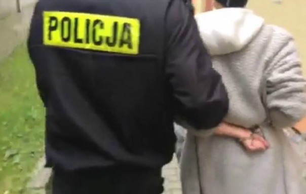 Policjanci z Komisariatu w Ustce zatrzymali 29-letnią mieszkankę województwa mazowieckiego, która nie zapłaciła za pobyt w jednym z miejscowych hoteli.