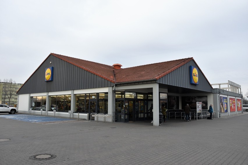 Sklepy Lidl wydłużyły godziny otwarcia do 6:00 - 24:00....