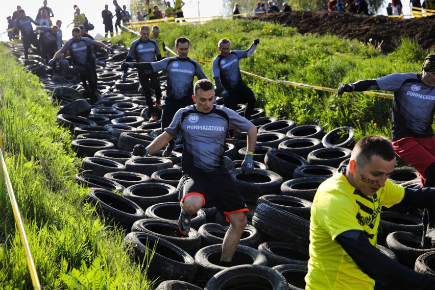 Runmageddon Kraków 2019. Morderczy bieg w Kryspinowie [ZDJĘCIA]