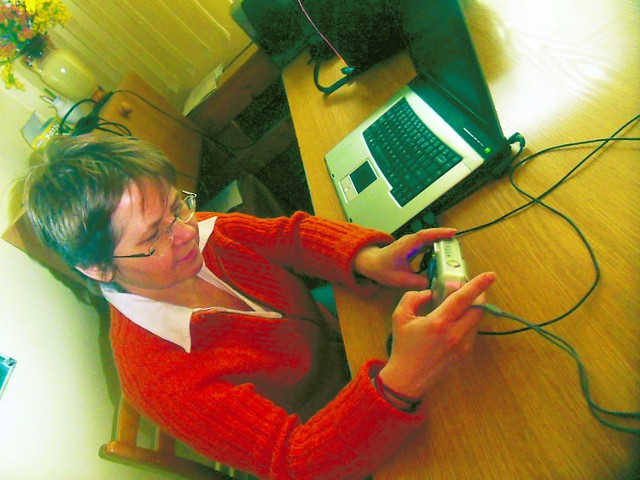 - W wirtualny świat komputerów wprowadził mnie mój syn - mówi pani Katarzyna. (fot. archiwum prywatne)