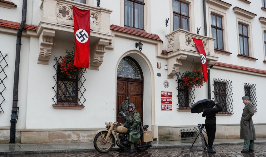 -  Ten dokument to tak naprawdę odkrywanie Franciszka Kotuli...