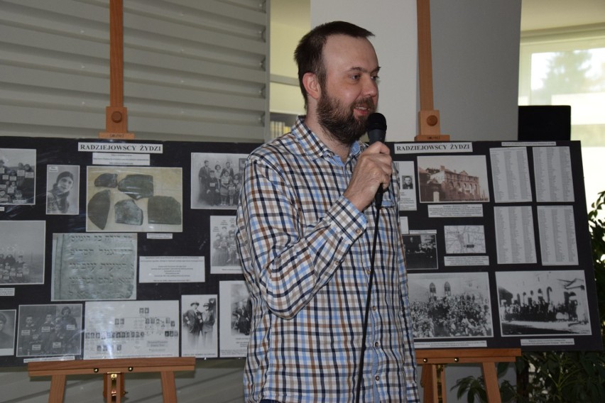 W radziejowskiej bibliotece w Szkole Dialogi rozmawiano o historii radziejowskich Żydów