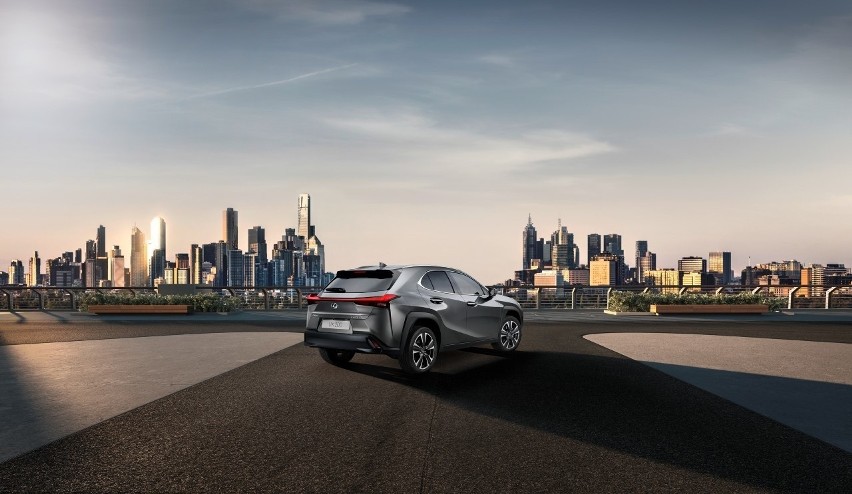 Lexus UX...