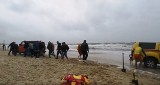 Zobacz, jak turyści pomogli ratownikom WOPR w Międzyzdrojach 