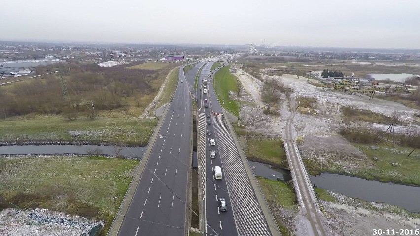 Nowym mostem na Wiśle planowo mamy pojechać w wakacje