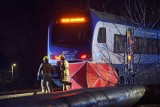 Śmiertelny wypadek na torach w Kaliszu. Pociąg Intercity potrącił mężczyznę [ZDJĘCIA]