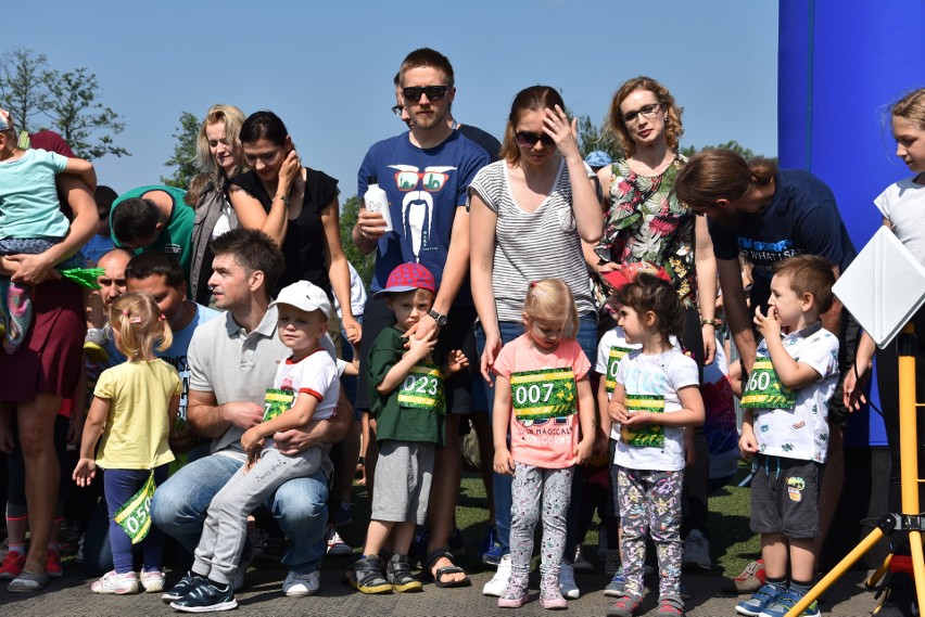 Olbrzymie emocje towarzyszyły biegom dzieci i młodzieży w...