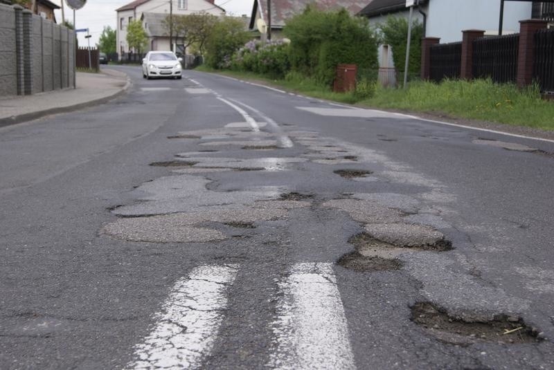 Olkusz. Remont na drodze 791 w Niesułowicach [ZDJĘCIA]