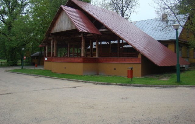 W Białowieży dotowany projekt przewiduje m.in. utwardzenie terenu w obrębie Amfiteatru na parkingu wraz z remontem chodnika