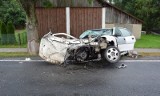 Dramat na drodze - w zderzeniu dwóch samochodów w Moderówce zginęła jedna osoba, pięć zostało rannych! (ZDJĘCIA)
