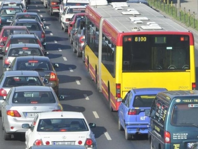 We Wrocławiu największych korków można spodziewać się na wylotówkach w stronę Opola, Poznania i Zielonej Góry