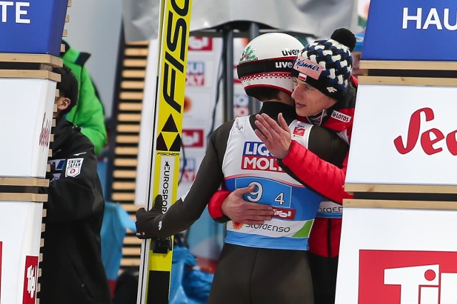 Na zdjęciu: Kamil Stoch i Dawid Kubacki. MŚ 2019 w skokach narciarskich. Za nami trzy konkursy  - dwa indywidualne i drużynowy w ramach MŚ 2019 Seefeld (23.02.2019, 24.02.2019, 1.03.2019). W sobotę odbył się natomiast konkurs mieszany 2.03.2019 [klasyfikacja medalowa, tabela, mistrzostwa świata w narciarstwie klasycznym, wyniki]