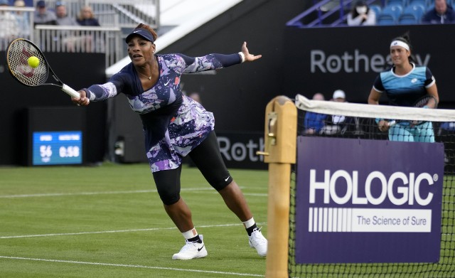 Serena Williams w parze z Ons Jabeur awansowały do ćwierćfinału turnieju w Eastbourne