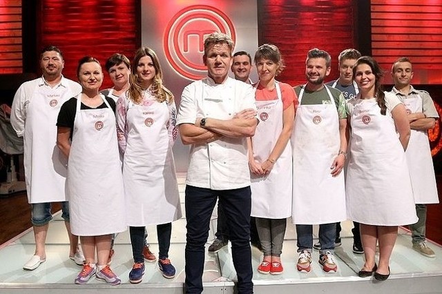 Gordon Ramsey w kuchni "MasteChefa" (fot. TVN/FOKUSMEDIA.COM.PL/NEWSPIX.PL)