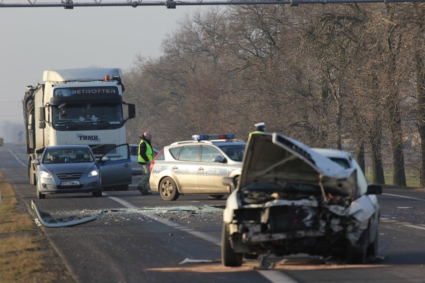 Wypadek pod Kutnem na DK 92. Ranne dziecko