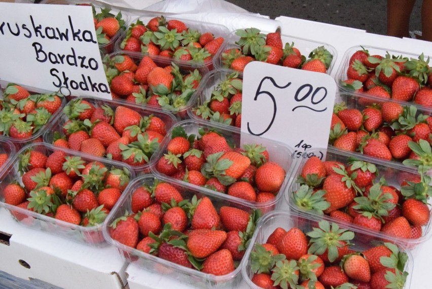 W piątek, 21 maja na kieleckich bazarach pojawiły się...