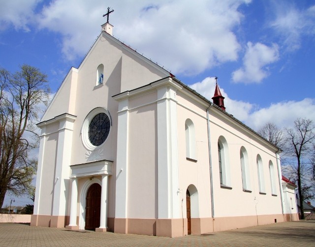 7 sierpnia, w niedzielę w kościele w Potworowie odbędzie sie msza święta w intencji rolników i producentów papryki.