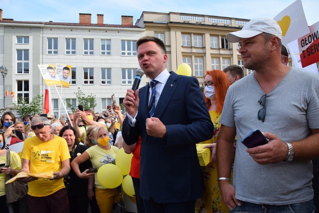 Białostoczanin Szymon Hołownia przyjechał na Rynek Kościuszki walczyć o głosy mieszkańców rodzinnego miasta
