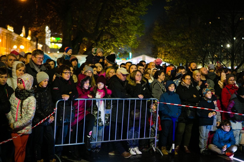 Pokaz ognia i światła Światłogień - pokazy LED & Fireshow...