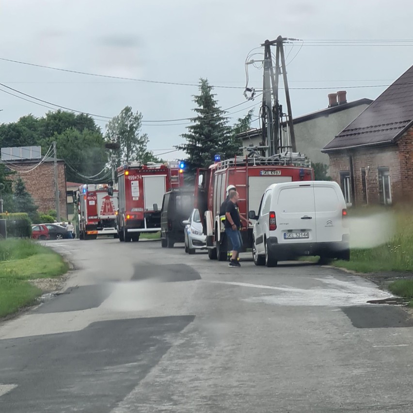 Bomba w domu? W Kostrzynach, w gminie Przystajń strażacy otrzymali zgłoszenie. Na szczęście okazało się, że to fałszywy alarm!