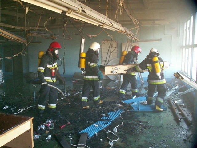 Pożar hali spółki "Solidarność" w Grudziądzu