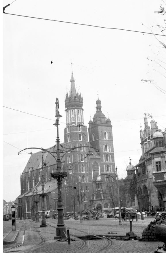 Tramwaje przed 1945 rokiem w Krakowie, nie uwierzysz, gdzie kiedyś były szyny [GALERIA]