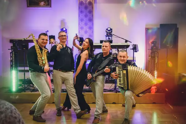 Na zabawie dożynkowej Dożynek Gminnych Słupi 2023 zagra krakowski zespół SwaWola Band