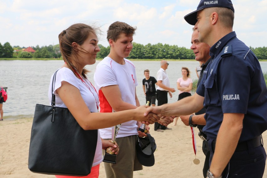 Maków Mazowiecki: "Bezpieczna woda-bezpieczne wakacje"- akcja policji [ZDJĘCIA+WIDEO]