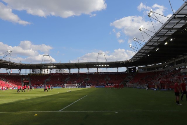 Oby murawa na stadionie przy al. Piłsudskiego nie została zniszczona