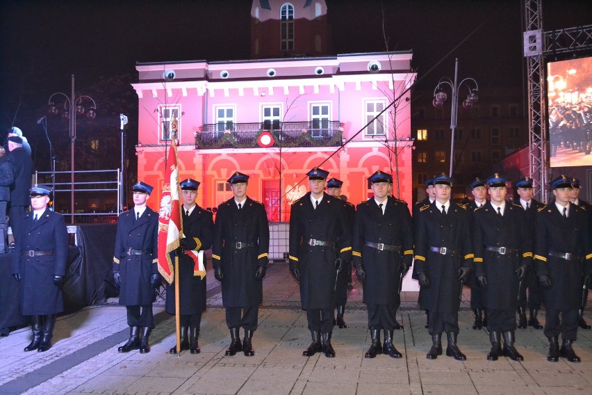 Święto Niepodległości w Częstochowie. Główne uroczystości na Placu Biegańskiego [ZDJĘCIA]