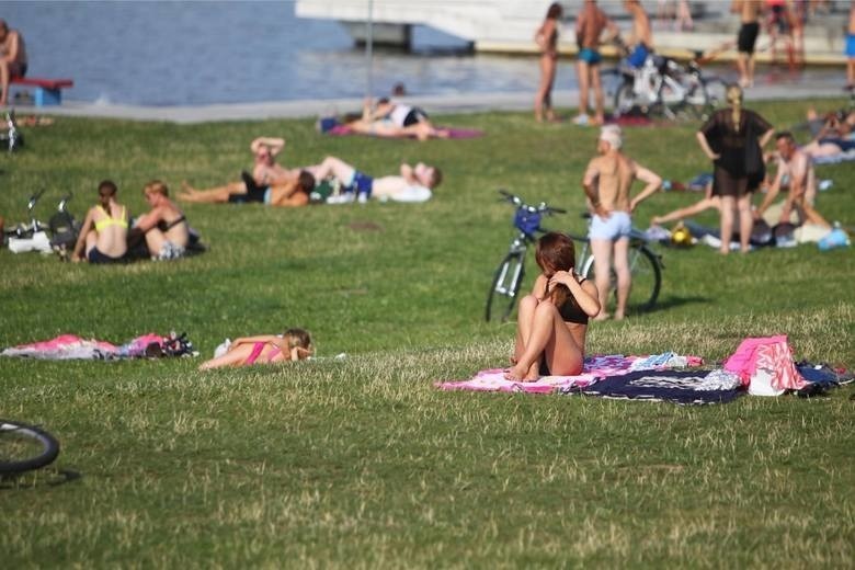 Pogoda nad morzem. Najbliższe dni będą upalne [WIDEO, KAMERKI, MAPY]