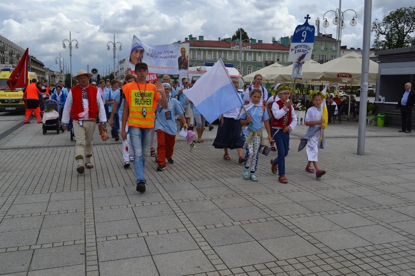 Pielgrzymka Bielsko-Żywiecka dotarła na Jasną Górę...