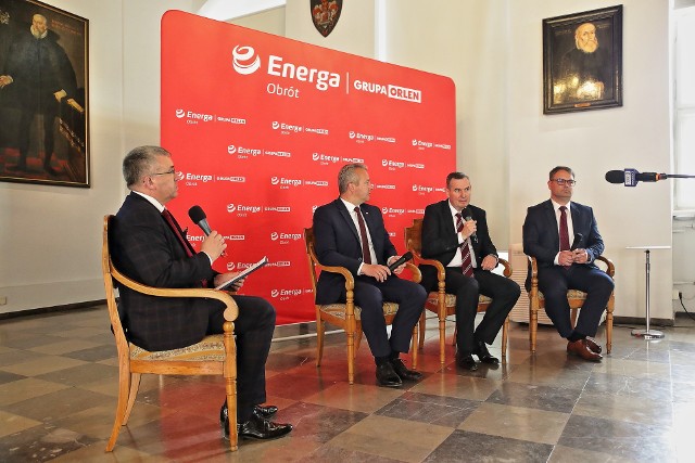 W spotkaniu z Jarosławem Wróblem, prezesem Energa Obrót, udział wzięło 80 samorządowców z regionu