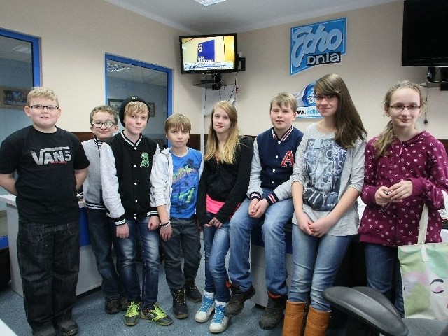 Uczniowie Szkoły Podstawowej numer 33 w Kielcach w redakcji "Echa Dnia".
