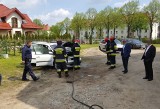 Pożar samochodu koło kościoła w Szczecinku
