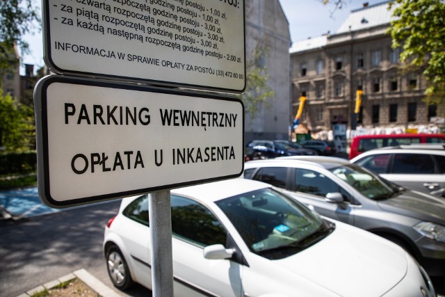 W Bielsku-Białej wracają opłaty na parkingach wewnętrznych