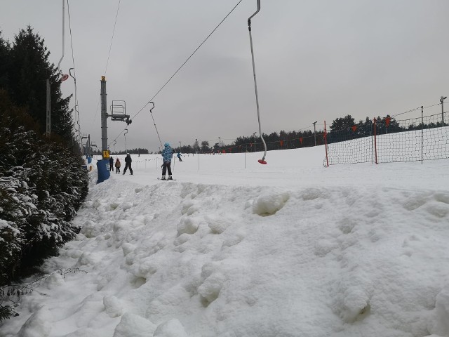 W Niestachowie panują bardzo dobre warunki dla narciarzy.
