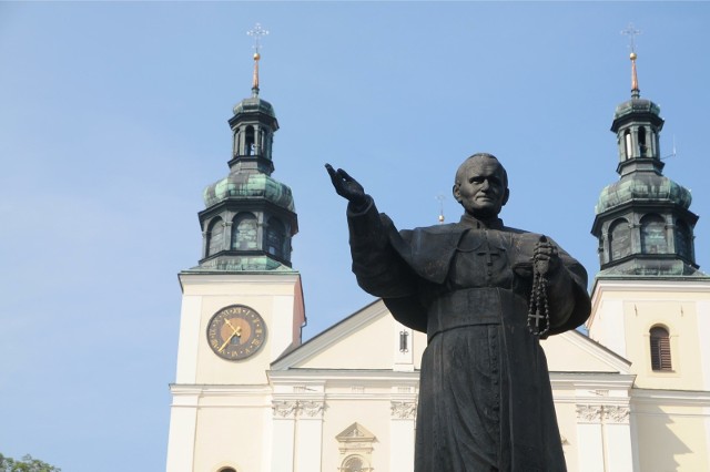 Kalwaria Zebrzydowska, pomnik św. Jana Pawła II