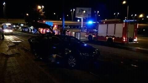 Groźny wypadek przy ul. Jagiellońskiej w Bydgoszczy [zdjęcia]