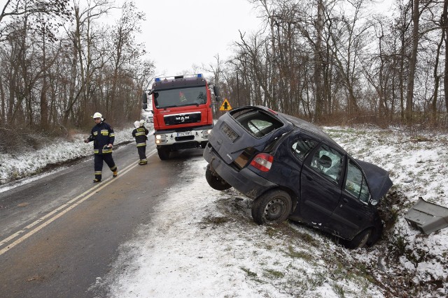 Dziś w Godawach doszło do wypadku. Ucierpieli mieszkańcy Szelejewa. Przez kilka godzin droga była zablokowana