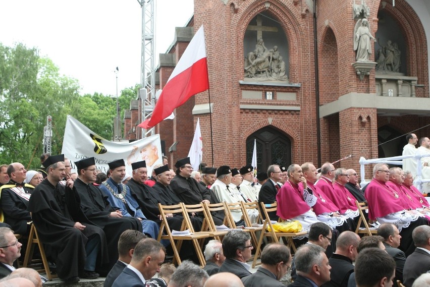 Pielgrzymka mężczyzn do Piekar Śląskich 2014 w obiektywie DZ