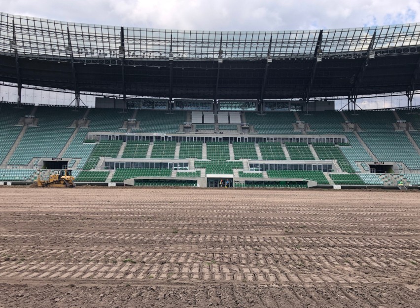 Wymiana trawy na Stadionie Wrocław