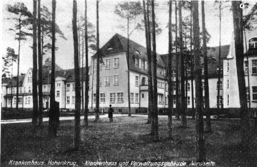Budynki szpitala w Zdunowie oddane do użytku w 1915 r. Widok...