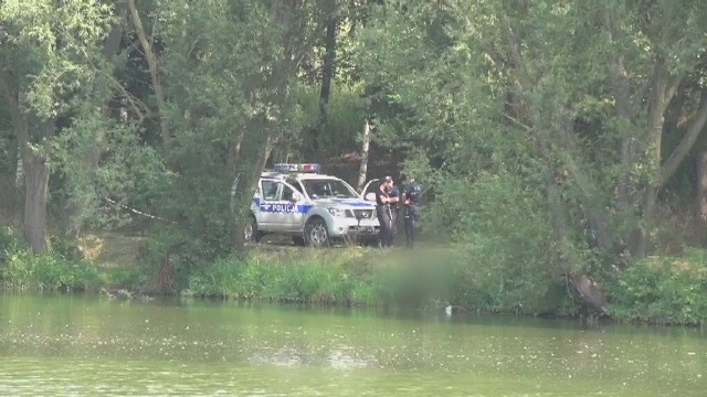 Zwłoki mężczyzny znalezione nad brzegiem zalewu w Kamiennej Górze